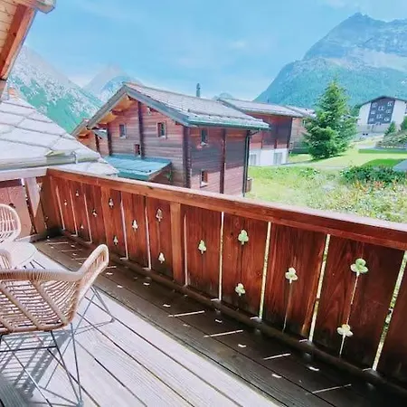 Entire With Private Sauna شاليه Saas Fee