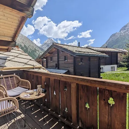 Chalet Veronique Private Sauna & Free Saastalcard *